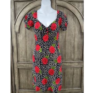 Maxi stretchy Rose leopard dress.